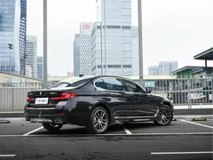 2022 BMW 5 Series 5 525Li M, чёрный — фото 6