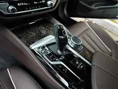 2022 BMW 5 Series 5 525Li M, чёрный — фото 14