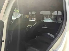 2020 Mercedes-Benz GLB 200, белый — фото 5