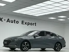 2022 Hyundai Elantra 1.5L CVT LUX Premium — фото 8