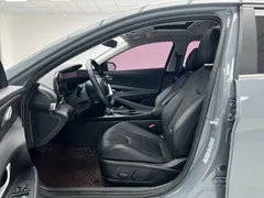 2022 Hyundai Elantra 1.5L CVT LUX Premium — фото 15