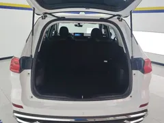2021 Haval M6 PLUS 1.5T MT Luxury, белый — фото 4