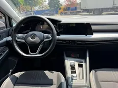 2020 Volkswagen Golf 200TSI DSG, белый — фото 12
