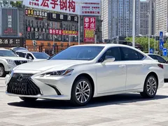 2022 Lexus ES 200, белый — фото 1