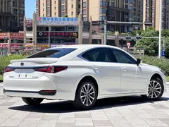2022 Lexus ES 200, белый — фото 5