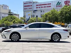 2022 Lexus ES 200, белый — фото 6