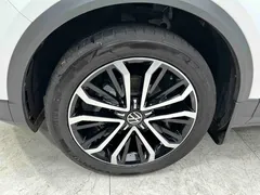 2022 Volkswagen T-Roc 280TSI DSG 2WD PLUS, белый — фото 25