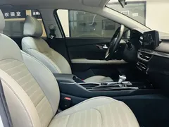 2023 Kia Cerato 1.5L CVT Luxury, белый — фото 13