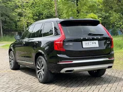 2021 Volvo XC90 B6 Luxury 7, чёрный — фото 7