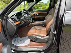 2021 Volvo XC90 B6 Luxury 7, чёрный — фото 8