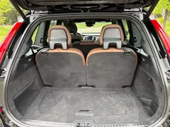 2021 Volvo XC90 B6 Luxury 7, чёрный — фото 19