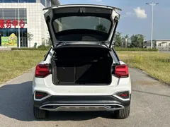 2022 Audi Q2L 35 TFSI, белый — фото 9
