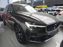 2022 Volvo XC60 B5 4WD Luxury — фото 4
