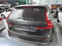 2022 Volvo XC60 B5 4WD Luxury — фото 6
