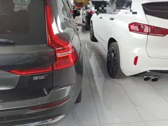 2022 Volvo XC60 B5 4WD Luxury — фото 8