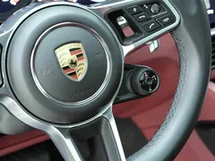 2023 Porsche Cayenne Coupe 3.0T — фото 17