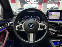 2022 BMW 5 Series 530Li Leading M Sport Package, белый — фото 3