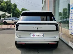 2025 Zeekr 9X Hyper 70kWh, белый — фото 5