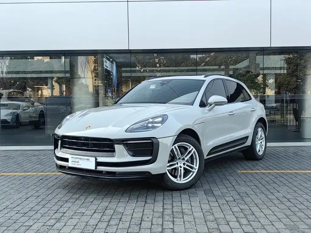 2023 Porsche Macan 2.0T