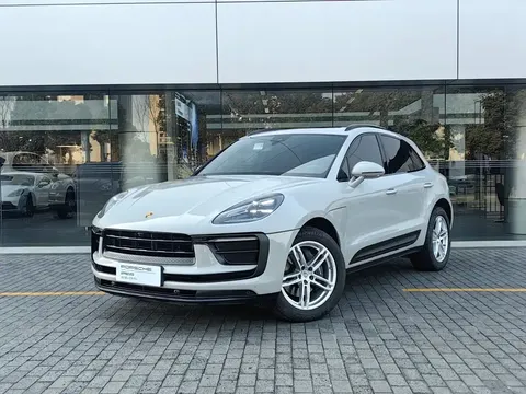 2023 Porsche Macan 2.0T