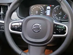 2021 Volvo V90 Cross Country B5 AWD — фото 13