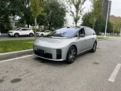 2025 Li Auto i8 — фото 1