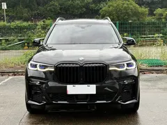 2022 BMW X7 xDrive M50i, чёрный — фото 2