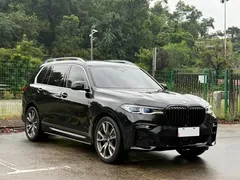 2022 BMW X7 xDrive M50i, чёрный — фото 3