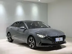 2022 Hyundai Elantra 1.5L CVT LUX Premium — фото 3