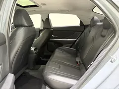 2022 Hyundai Elantra 1.5L CVT LUX Premium — фото 13