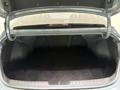 2022 Hyundai Elantra 1.5L CVT LUX Premium — фото 14