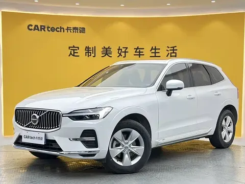 2022 Volvo XC60 4WD Luxury