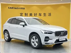 2022 Volvo XC60 4WD Luxury, белый — фото 2