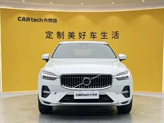2022 Volvo XC60 4WD Luxury, белый — фото 3