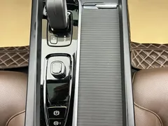 2022 Volvo XC60 4WD Luxury, белый — фото 21