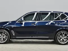 2022 BMW X5 40Li M, чёрный — фото 24