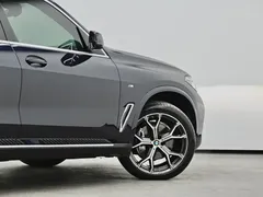 2022 BMW X5 40Li M, чёрный — фото 32
