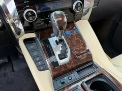 2021 Toyota Alphard Hybrid 2.5L Luxury, белый — фото 9