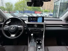 2021 Lexus RX 300 4WD, белый — фото 11