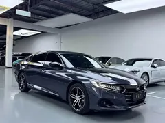 2022 Honda Accord 260TURBO Premium — фото 3