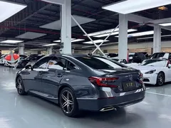 2022 Honda Accord 260TURBO Premium — фото 17