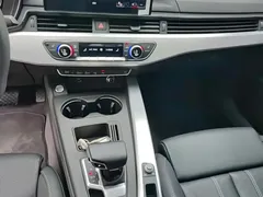2022 Audi A4L 40 TFSI Luxury Sport, белый — фото 18