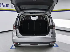 2022 Geely Jiaji 1.5TD PHEV Platinum Luxury — фото 4