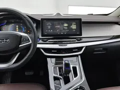 2022 Geely Jiaji 1.5TD PHEV Platinum Luxury — фото 13