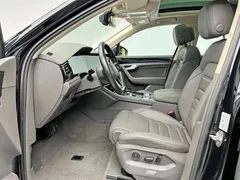 2022 Volkswagen Touareg 3.0TSI, чёрный — фото 15
