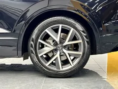 2022 Volkswagen Touareg 3.0TSI, чёрный — фото 25