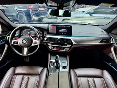 2021 BMW 5 Series 540i Fashion M Sport Package, чёрный — фото 6