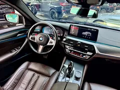 2021 BMW 5 Series 540i Fashion M Sport Package, чёрный — фото 7