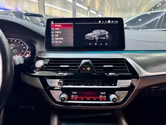 2021 BMW 5 Series 540i Fashion M Sport Package, чёрный — фото 10