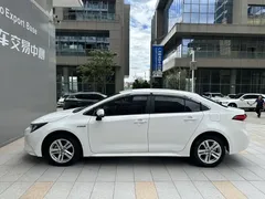 2022 Toyota Levin Hybrid 1.8H E-CVT Advanced, белый — фото 3